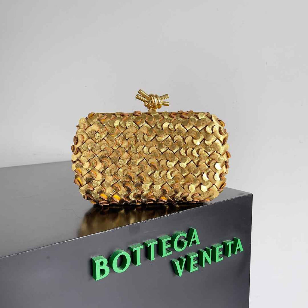 Bottega Veneta Knot 717622 Calfskin Gold