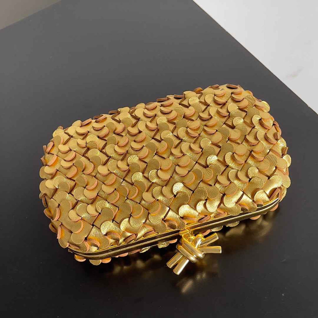 Bottega Veneta Knot 717622 Calfskin Gold