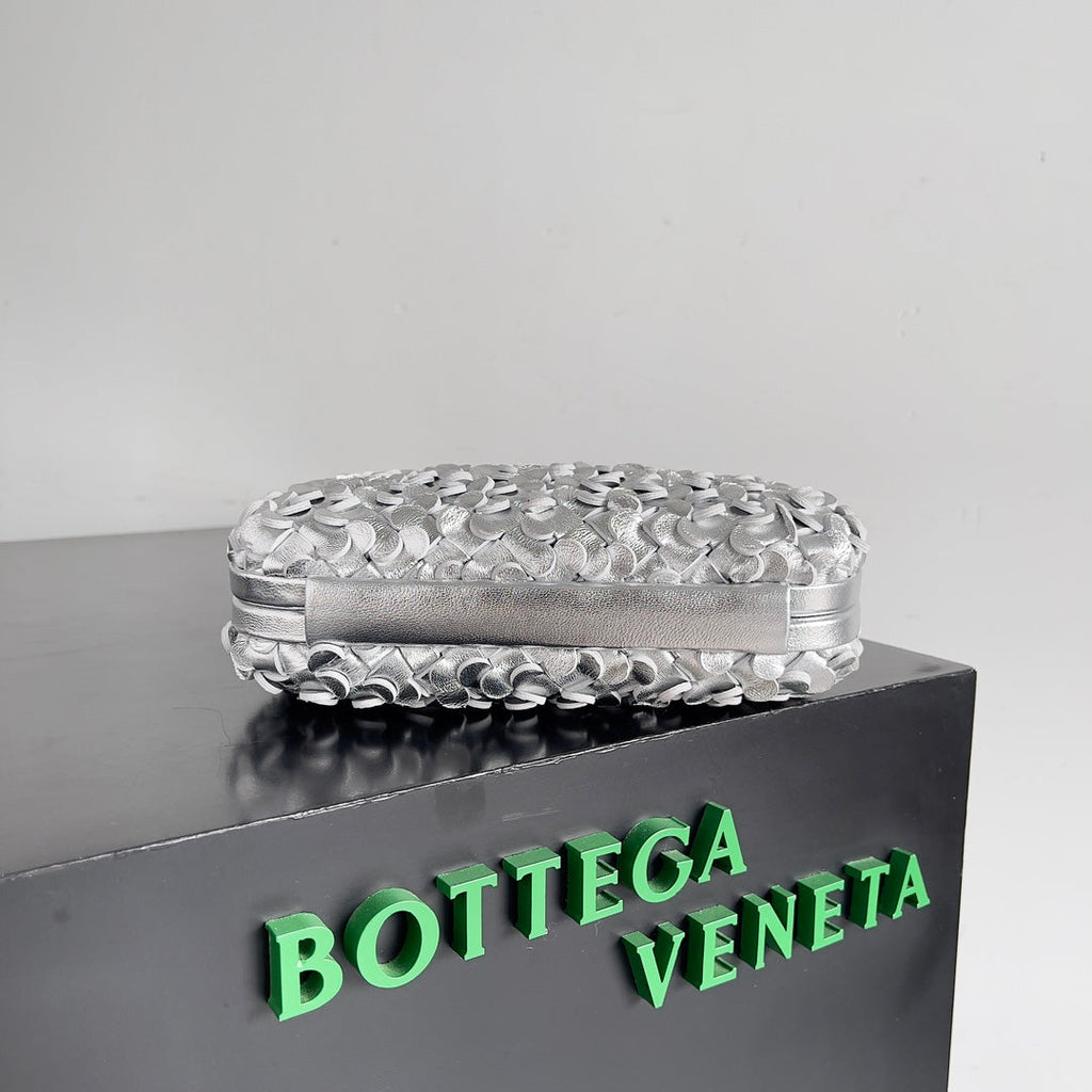 Bottega Veneta Knot 717622 Calfskin Silver