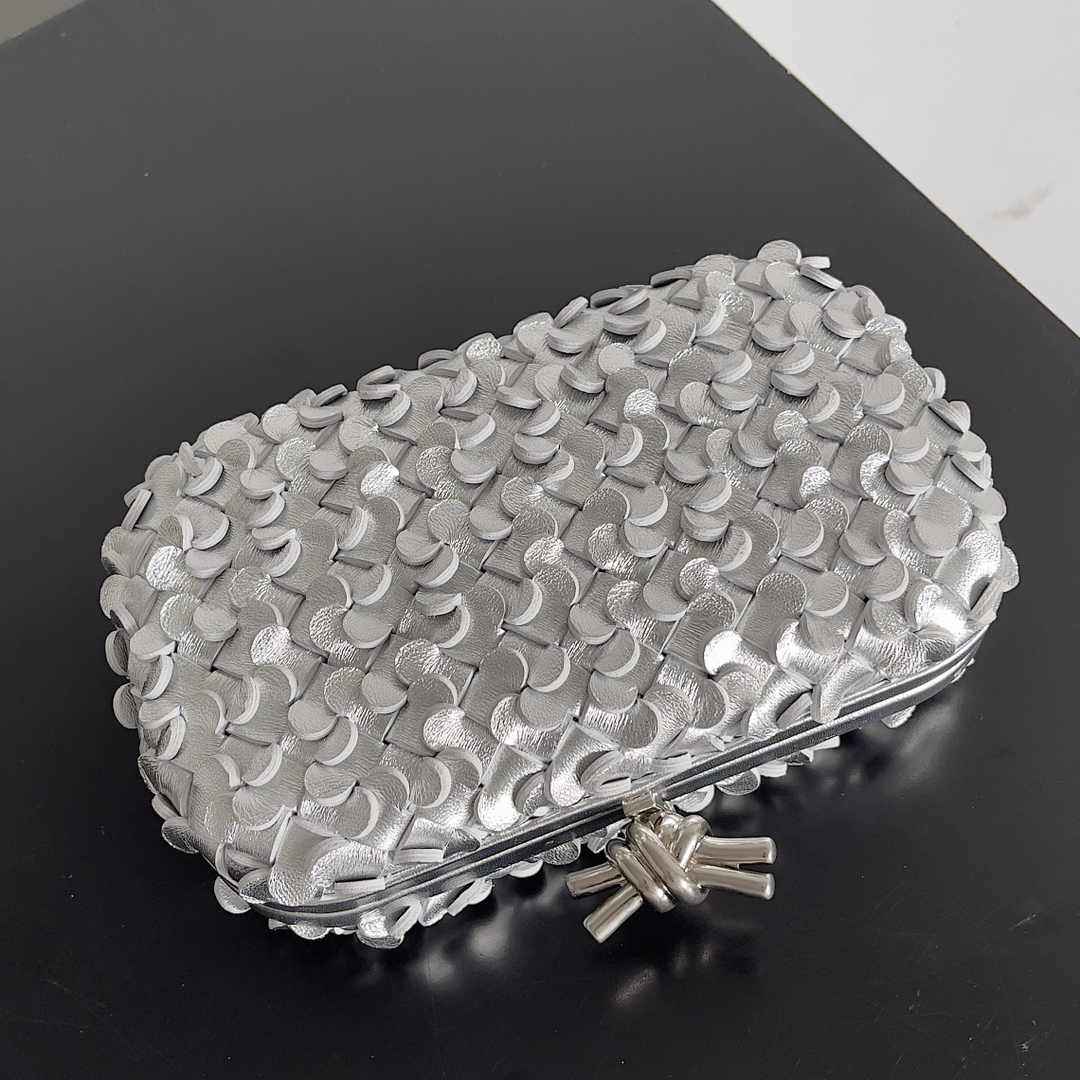 Bottega Veneta Knot 717622 Calfskin Silver