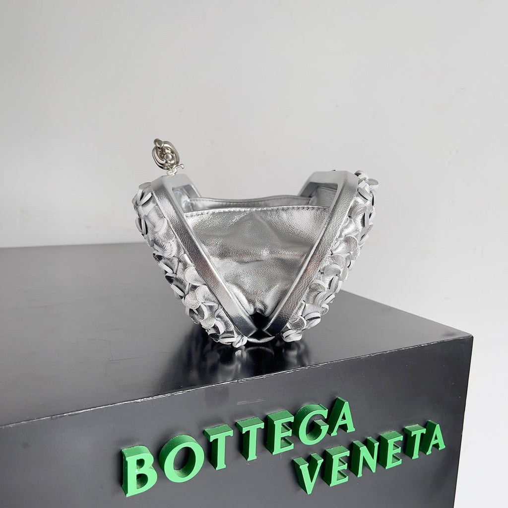Bottega Veneta Knot 717622 Calfskin Silver