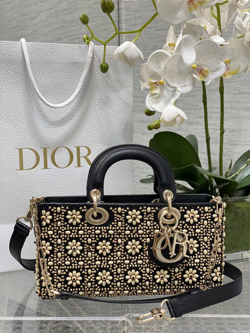 Dior Medium Lady D-Lite Bag M0565 Black Lambskin E900 - Default Title - View 1