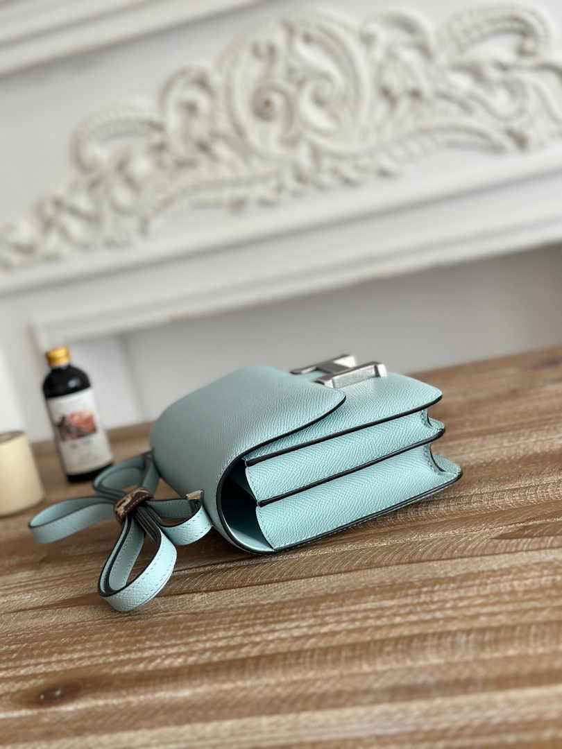 Hermes Constance Epsom Leather 19cm Light Blue Silver H082200