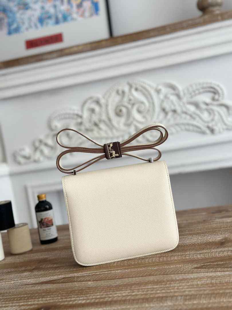 Hermes Constance Epsom Leather 19cm Beige Silver H082202