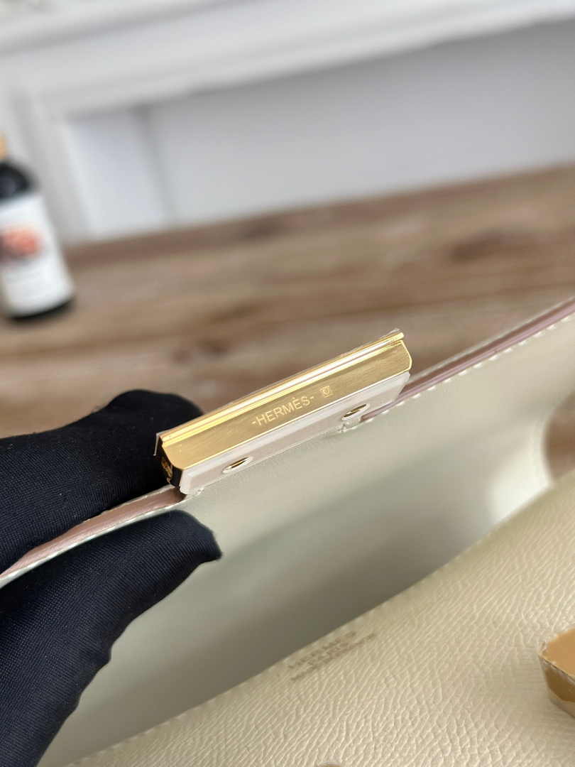 Hermes Constance Epsom Leather 19cm Beige Gold H082203