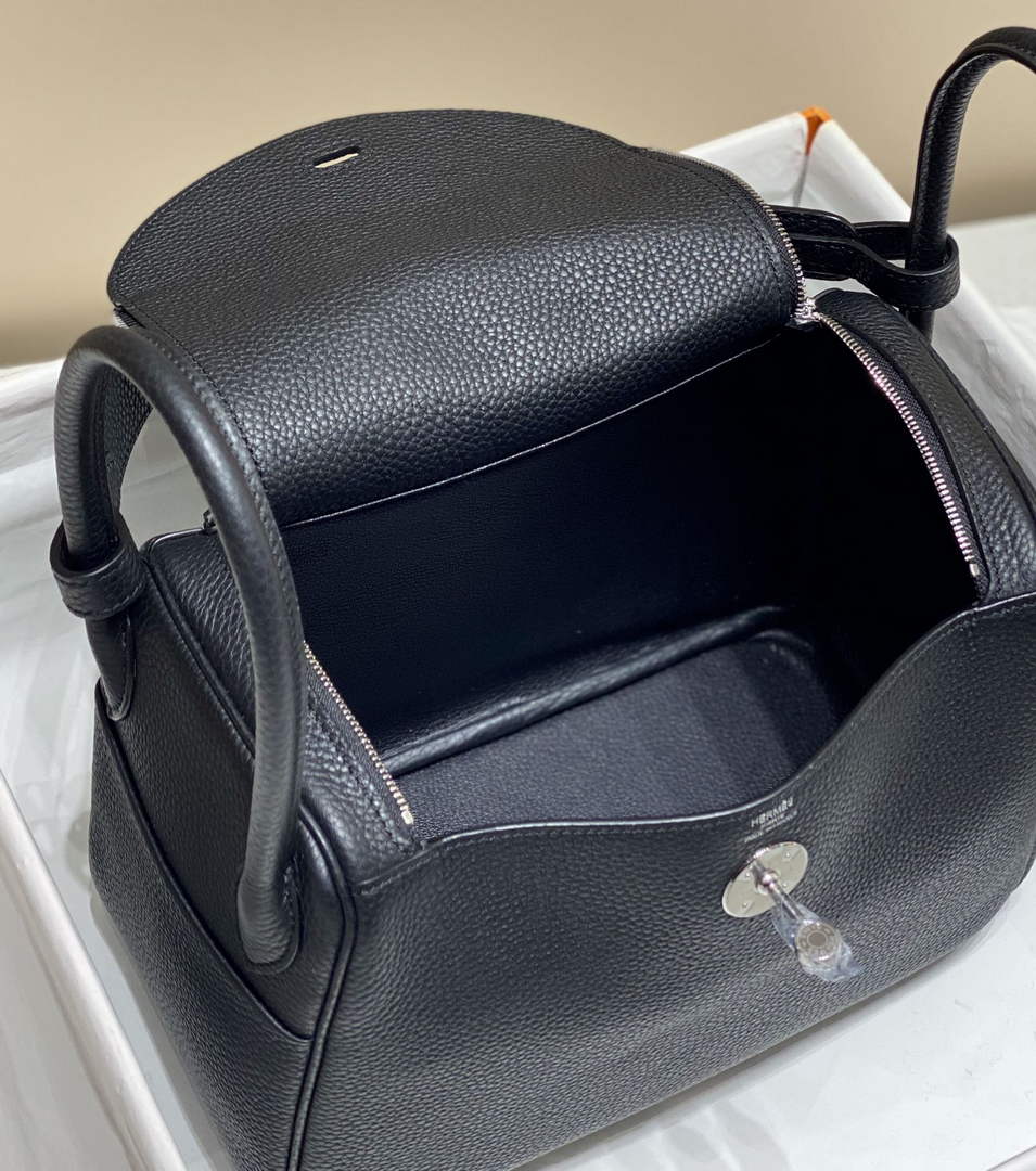 Lindy Hermès 26 Bag Togo Leather H265117