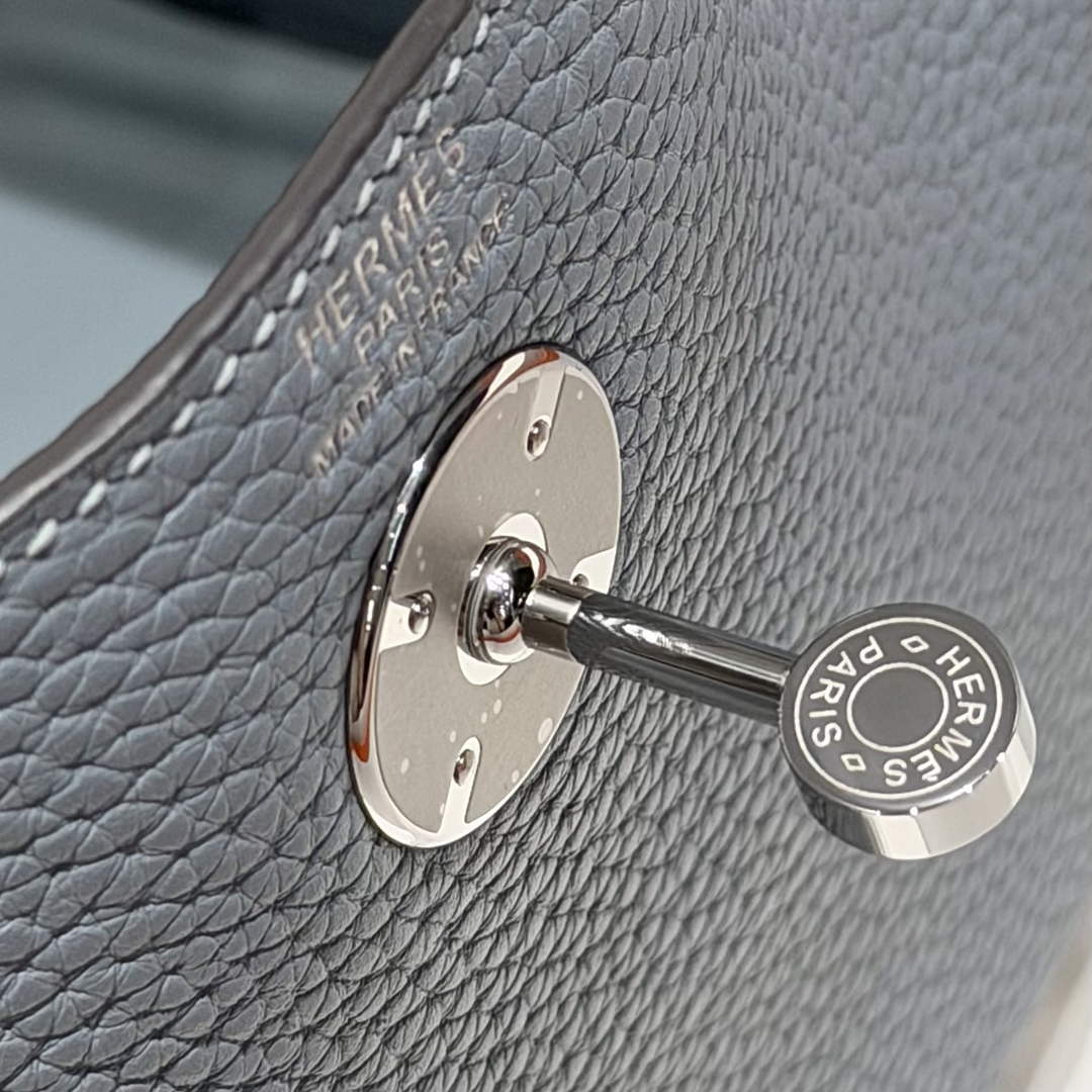 Lindy Hermès 26 Bag Togo Leather H265118