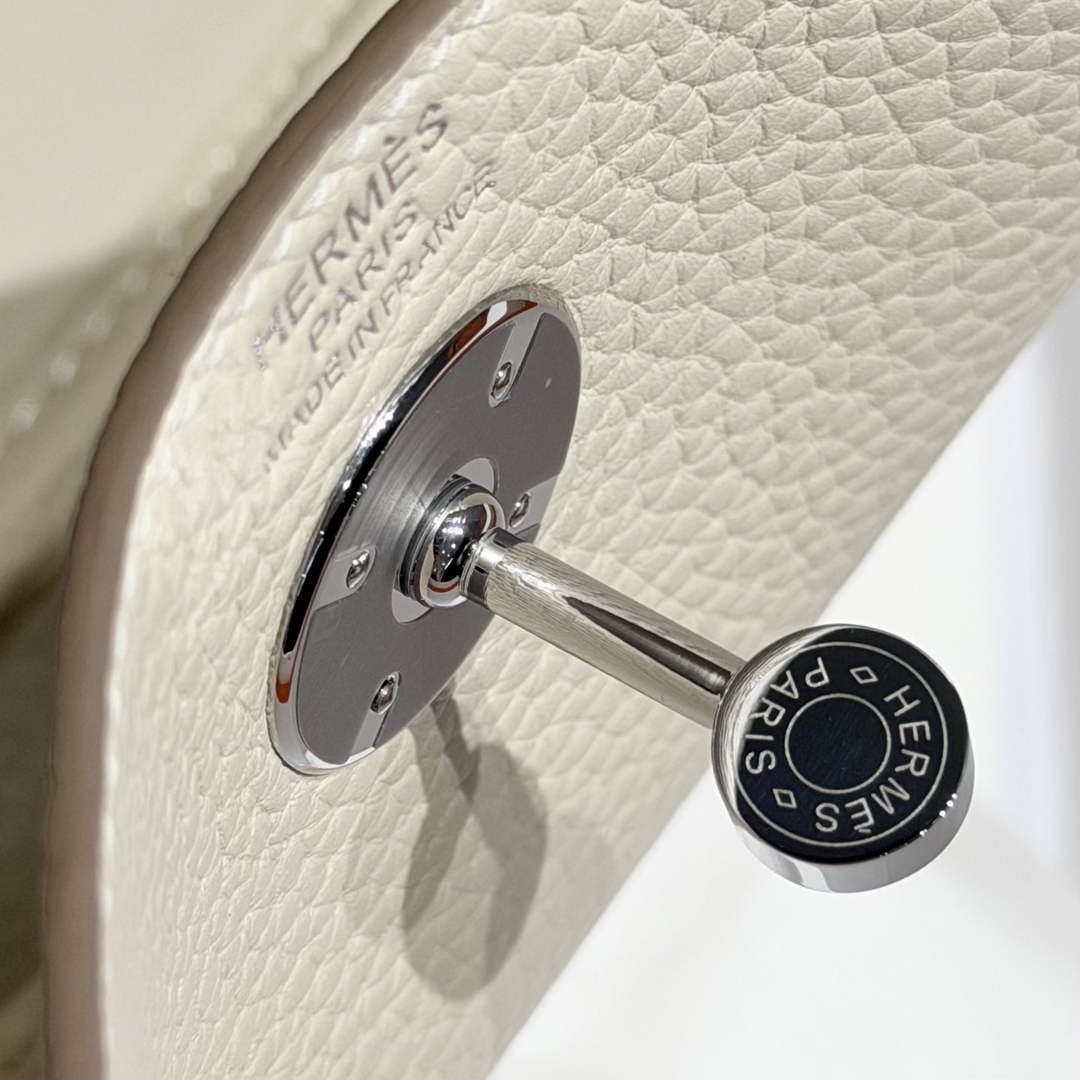 Lindy Hermès 26 Bag Togo Leather H265120