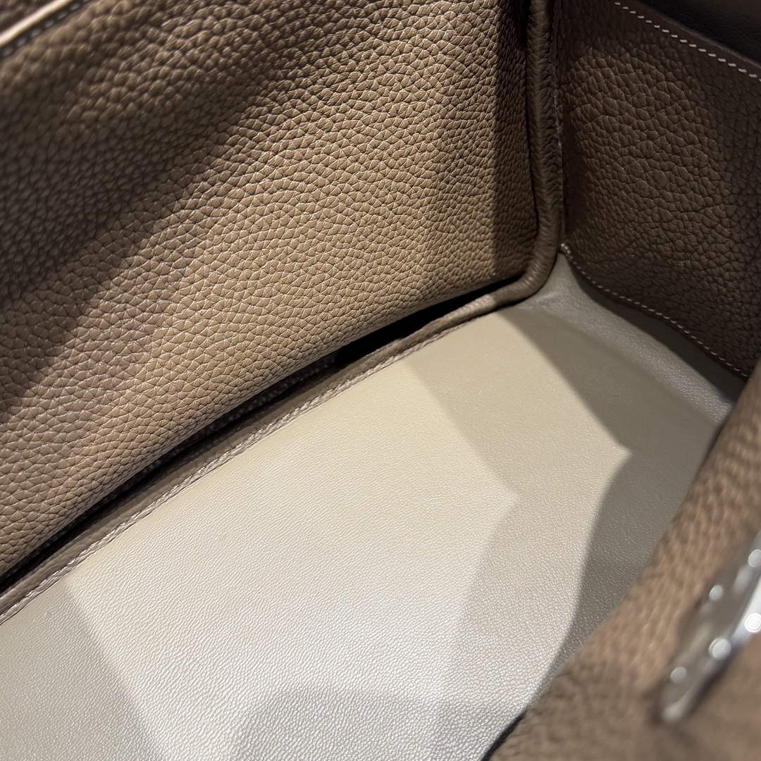 Lindy Hermès 26 Bag Togo Leather H265123