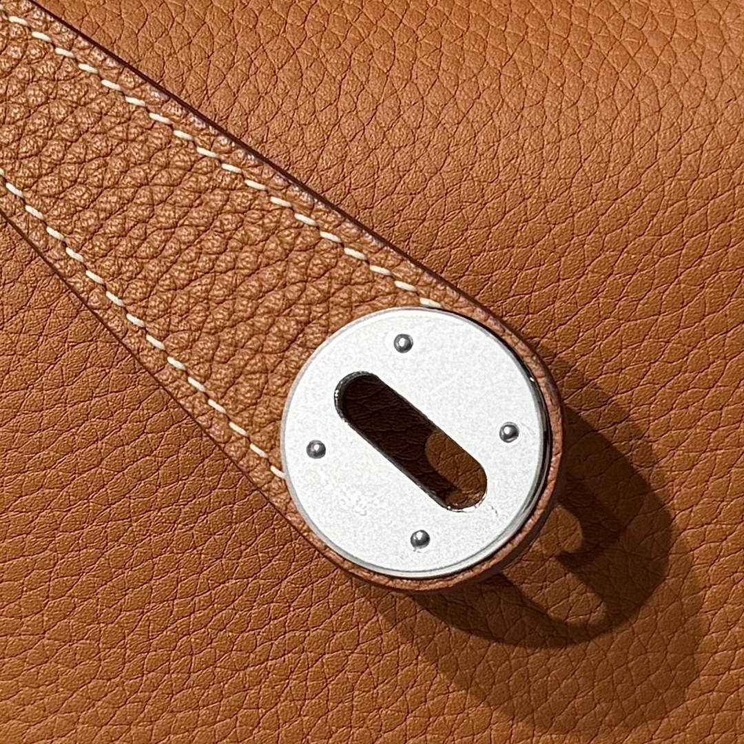 Lindy Hermès 26 Bag Togo Leather H265125