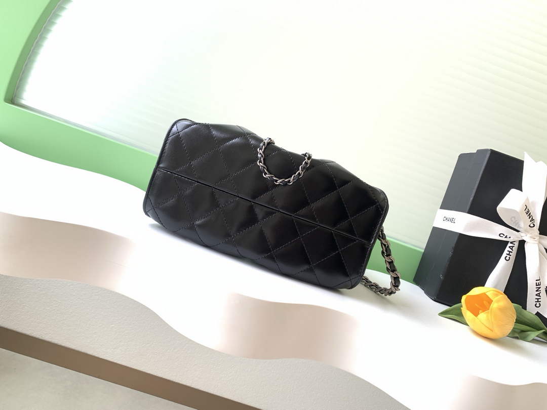Chanel 25 Mini Handbag AS5631 - Shiny Crumpled Calfskin Black