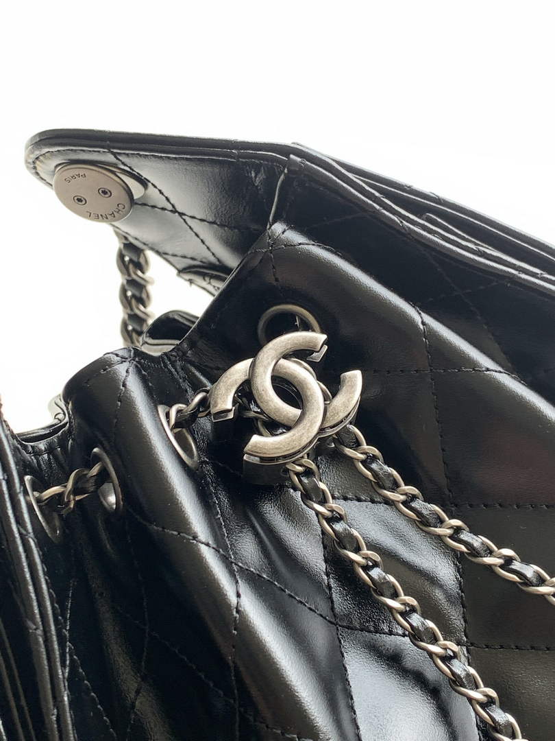 Chanel 25 Mini Handbag AS5631 - Shiny Crumpled Calfskin Black