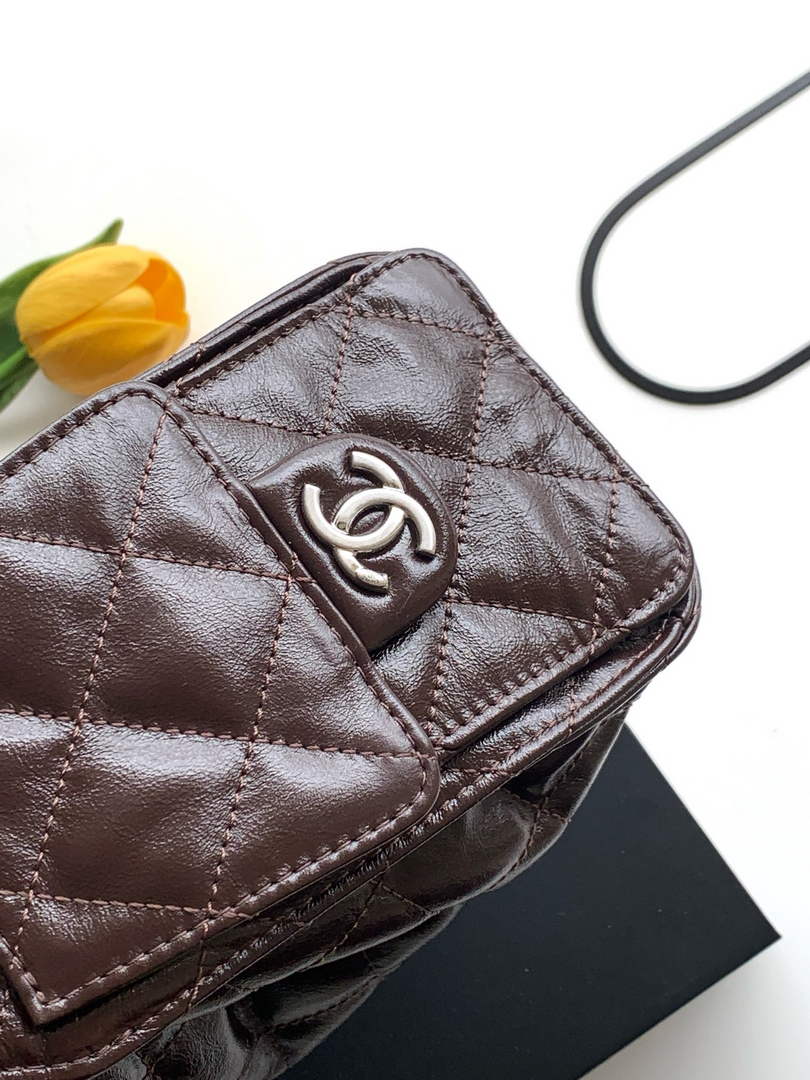Chanel 25 Mini Handbag AS5631 - Shiny Crumpled Calfskin Dark Burgundy