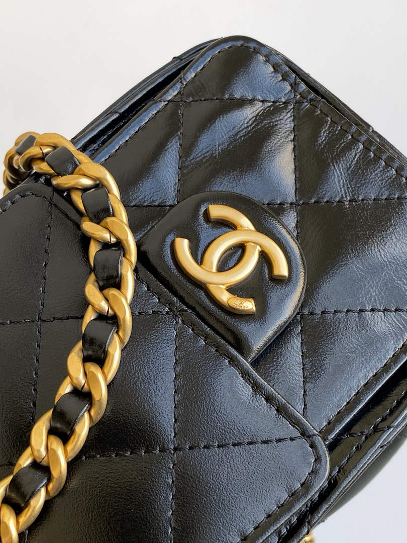 Chanel 25 Mini Handbag AS5631 - Shiny Crumpled Calfskin Black Gold
