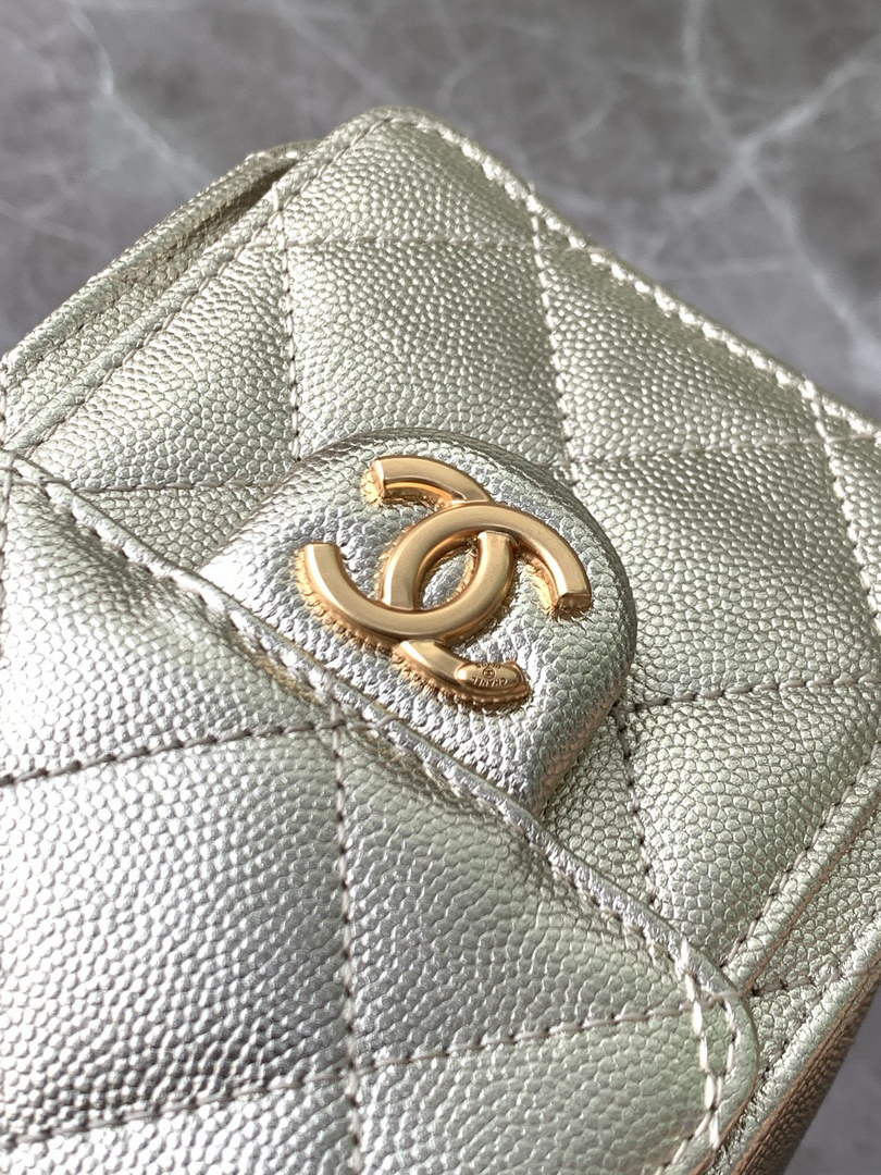 Chanel 25 Mini Handbag AS5631 - Metallic Grained Calfskin Gold