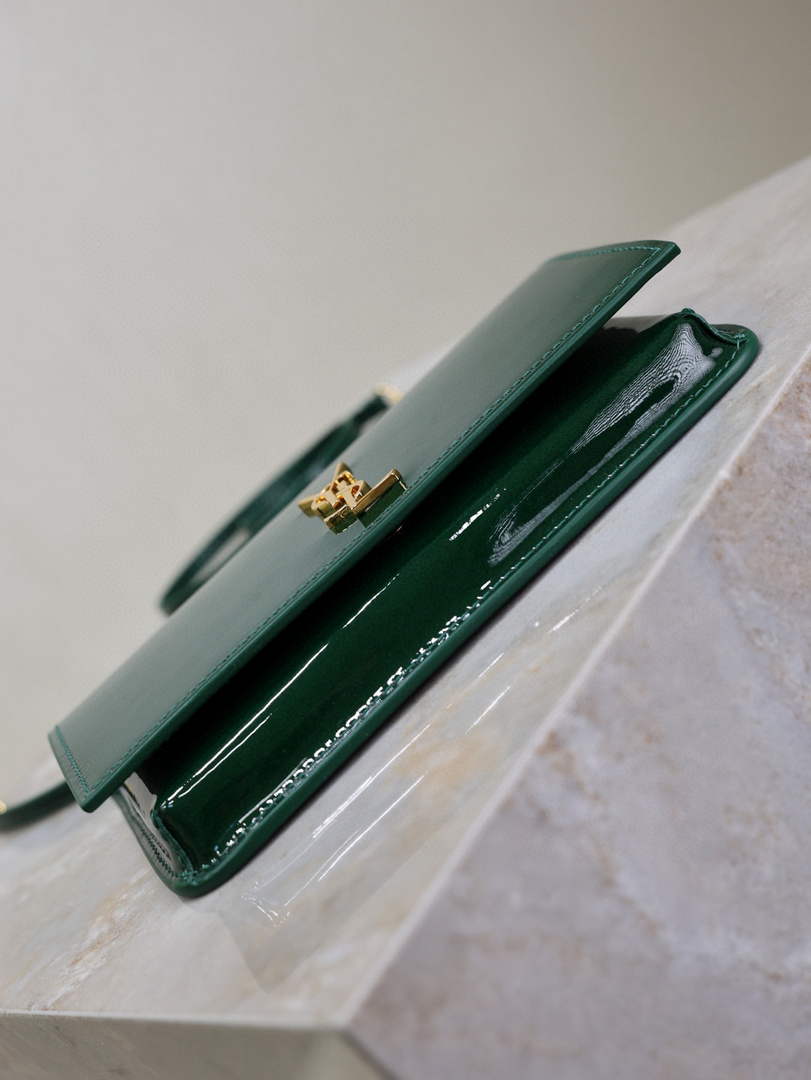 YSL CASSANDRE phone holder 635095 in patent leather green