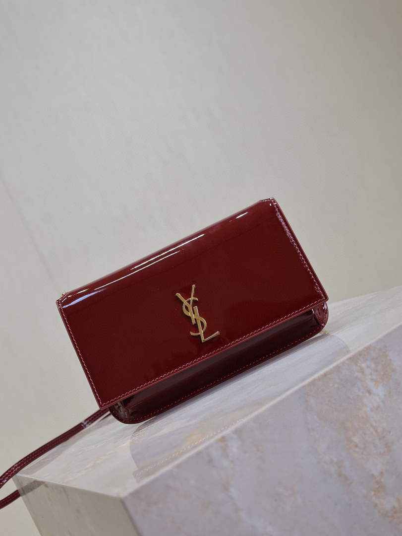 YSL CASSANDRE phone holder 635095 in patent leather red