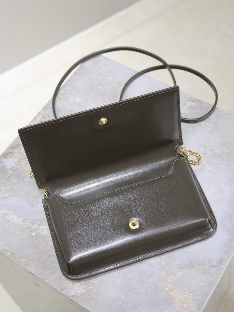 YSL CASSANDRE phone holder 820175 in smooth leather green
