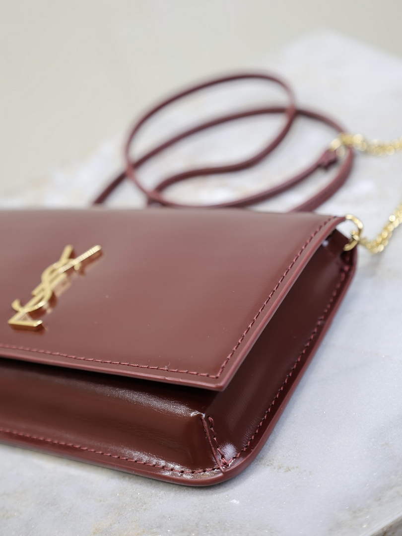 YSL CASSANDRE phone holder 820175 in smooth leather red