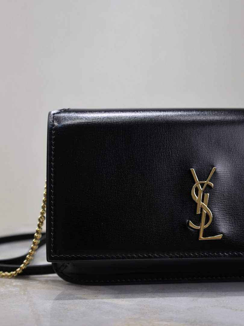 YSL CASSANDRE phone holder 820175 in smooth leather black