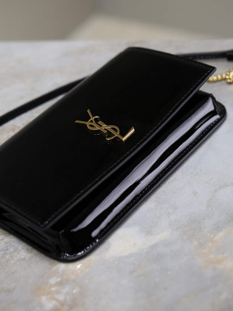 YSL CASSANDRE phone holder 635095 in patent leather black