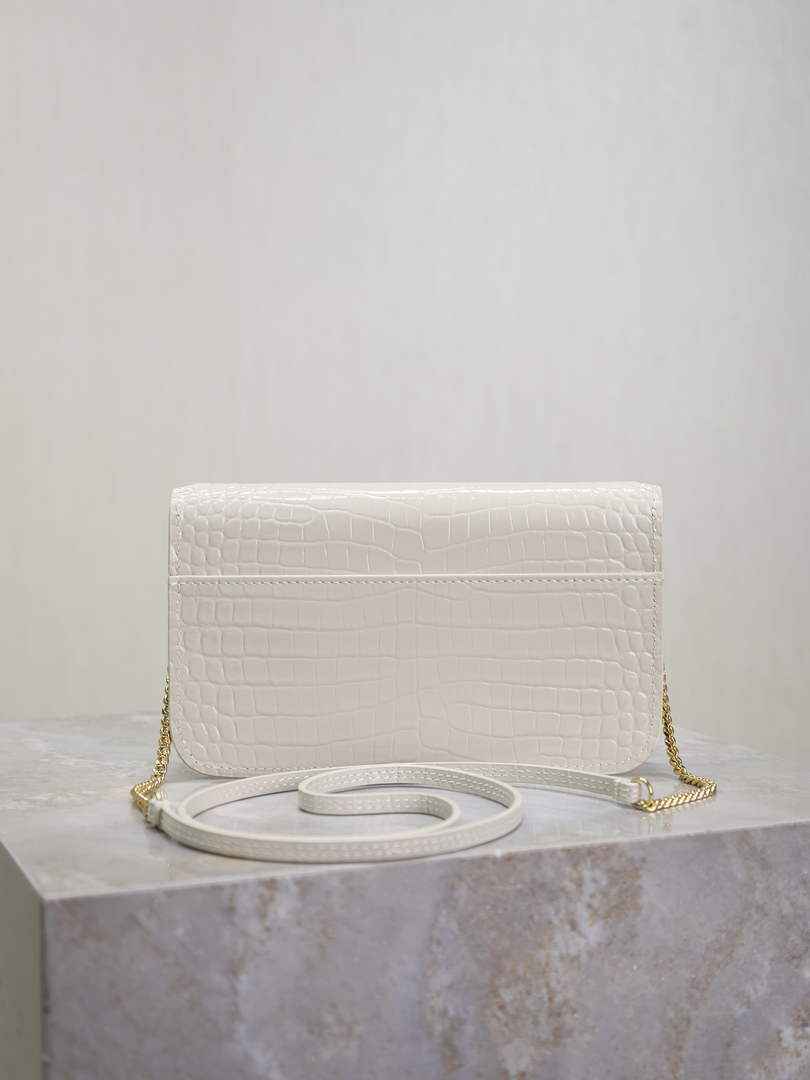 YSL CASSANDRE phone holder 635095 in SHINY crocodile-embossed leather white