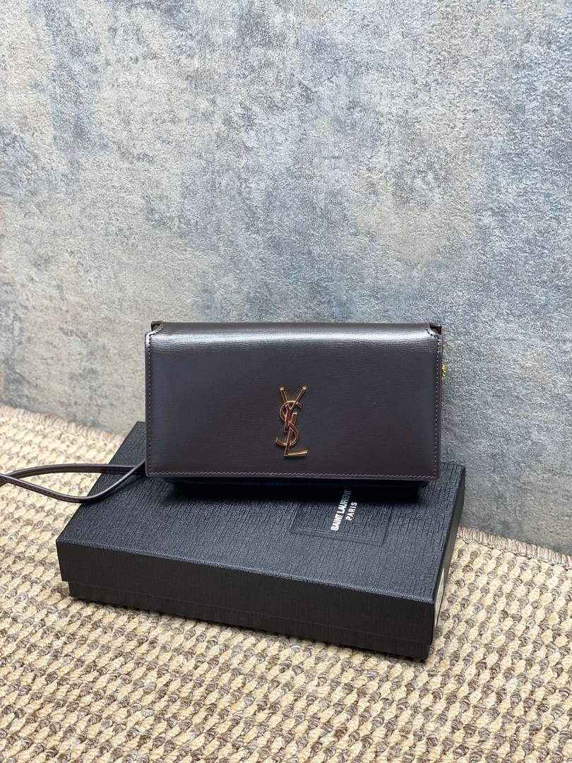 YSL CASSANDRE phone holder 820175 in smooth leather coffee